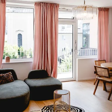 アパートホテル Designhotel Sissikuss バート・イシュル